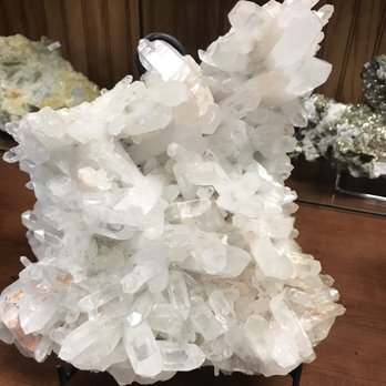 Jurassic World - Gemstones & Minerals Near Me - Wisconsin Dells, Wisconsin Jurassic World - Gemstones & Minerals Near Me - Wisconsin Dells, Wisconsin
