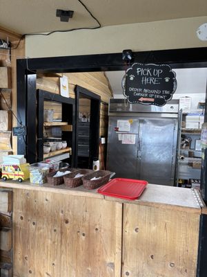 Denali Doghouse by null