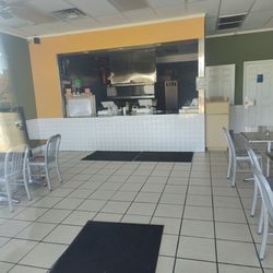 Thrill's Turkey Legs - Inside