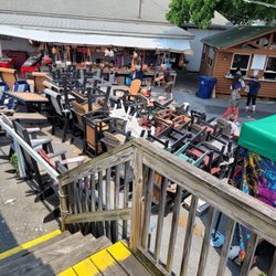 Root's Country Market & Auction