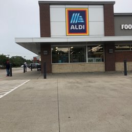 Exterior photo of ALDI - Houston, Texas Exterior photo of ALDI - Houston, Texas