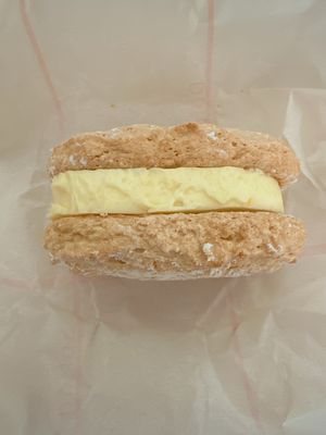 Cafe miomio / Bar Mutsumi by null