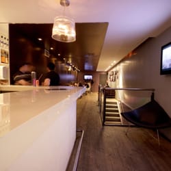 Novo James Bar
