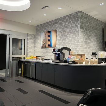 The Club - Airport Lounges Near Me - Dallas, Texas The Club - Airport Lounges Near Me - Dallas, Texas