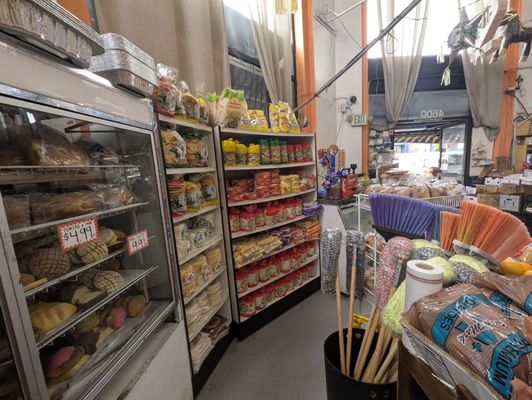 El Chico Produce by null