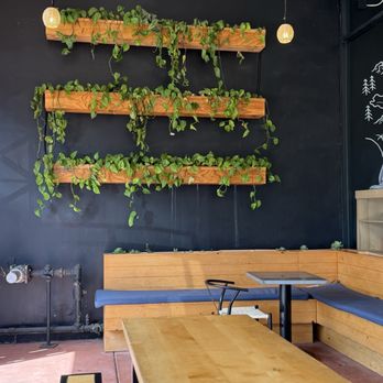 Ventura Coast Brewing - Breweries Near Me - Ventura, California
