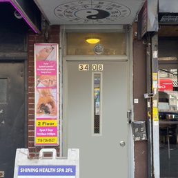 Exterior outside entrance of Shining Health SPA - Astoria, New York Exterior outside entrance of Shining Health SPA - Astoria, New York