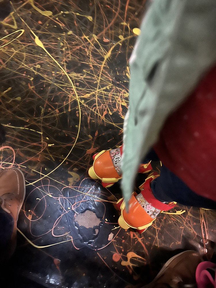 Photos of GREENBRIER FAMILY SKATING CENTER Updated August 2024 59