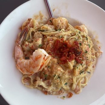 Gladstone's - Lobster, Shrimp & Crab Linguine - Seafood Near Me - Long Beach, California Gladstone's - Lobster, Shrimp & Crab Linguine - Seafood Near Me - Long Beach, California