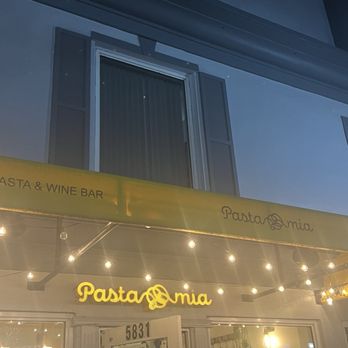 Pastamia - Italian Near Me - South Miami, Florida