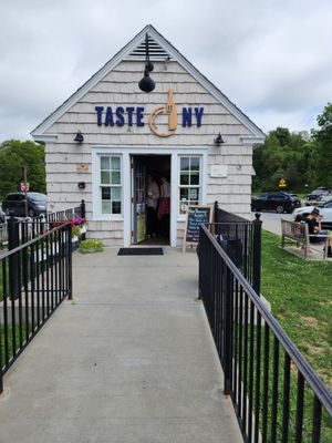 Taste NY Market at Todd Hill by null