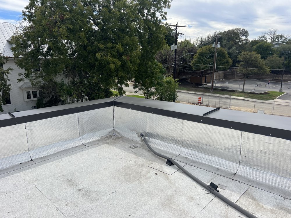 Slide of GT Roofing & Construction 