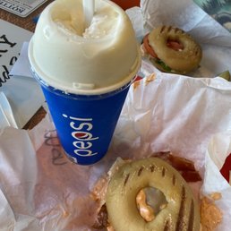 Chicken Monterey on a bagel and a vanilla ice cream!