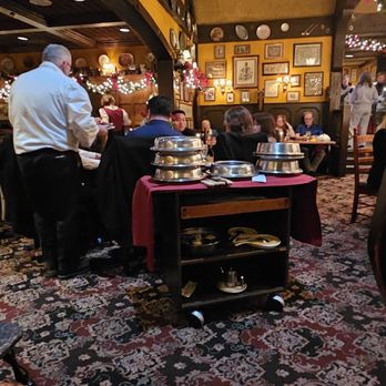 Gulliver's Restaurant - American Near Me - Irvine, California
