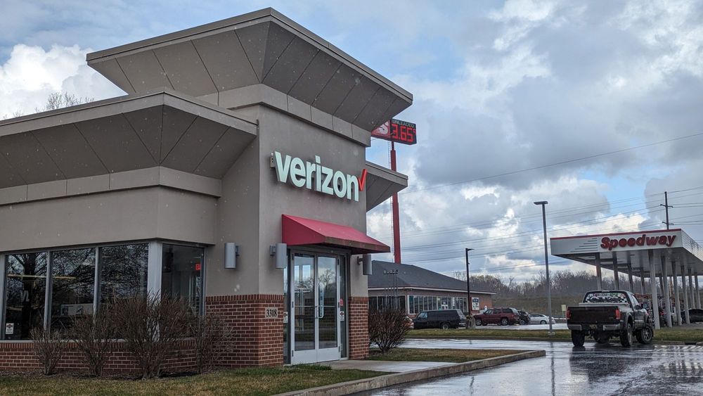 VERIZON Updated October 2024 3318 E Michigan Ave, Jackson, Michigan Mobile Phones Phone