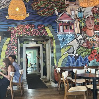 Moondog Cafe & Bakery - Cute Interior - Cafes Near Me - Key West, Florida Moondog Cafe & Bakery - Cute Interior - Cafes Near Me - Key West, Florida