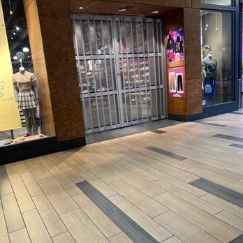 Zumiez - Sports Wear Near Me - Overland Park, Kansas Zumiez - Sports Wear Near Me - Overland Park, Kansas