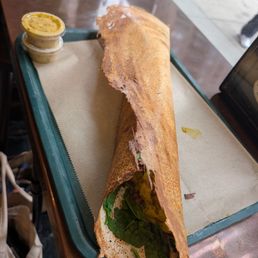 Deluxe masala dosa with mango chutney Deluxe masala dosa with mango chutney