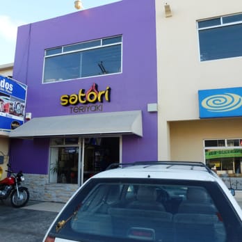Sushimi - Son dos los restaurantes fusionados en uno mismo. El Satori se inclina por los teriyakis. Dos en uno. - Sushi Bars Near Me - Tijuana, BCN