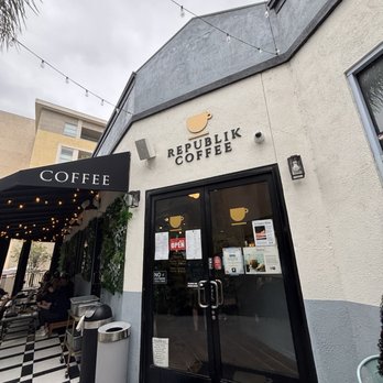 Republik Coffee Burbank - outside/patio - Cafes Near Me - Burbank, California Republik Coffee Burbank - outside/patio - Cafes Near Me - Burbank, California
