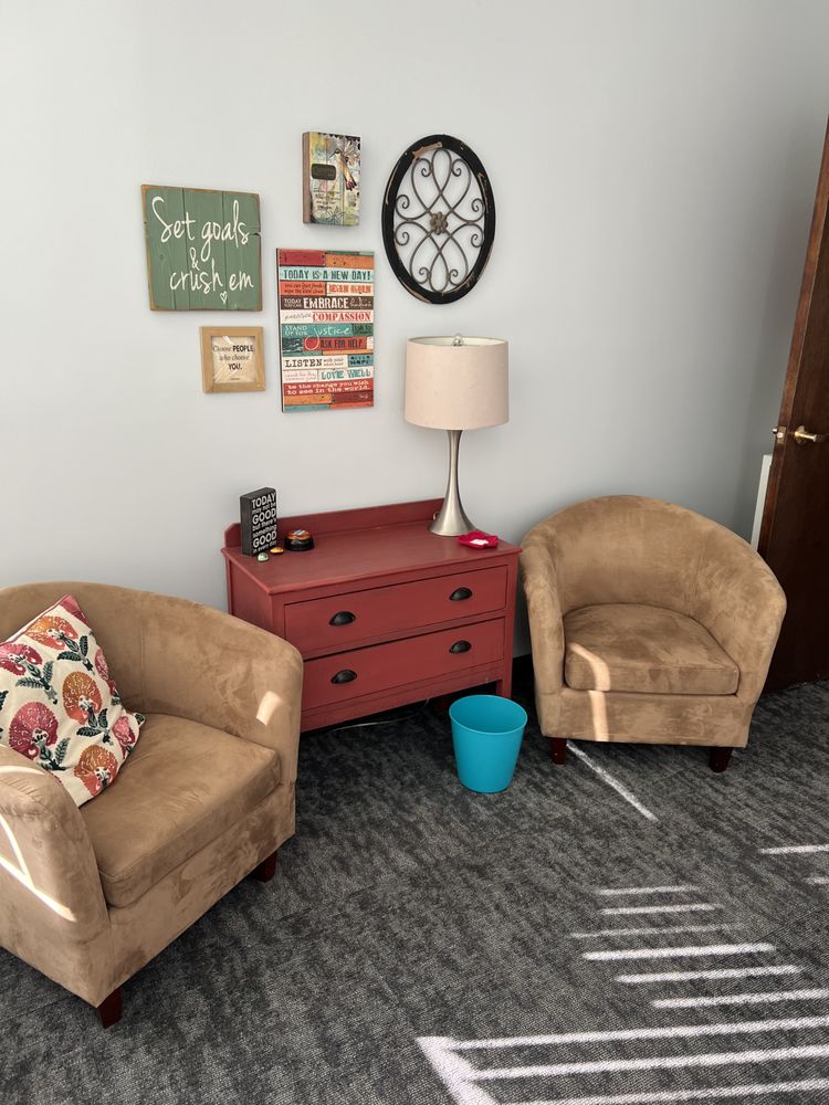 Daybreak Therapy Services - grief counselor in Aurora, IL