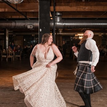 Blue Moon Events - Photo by White Quill Creative - Wedding Planning Near Me - Algonquin, Illinois