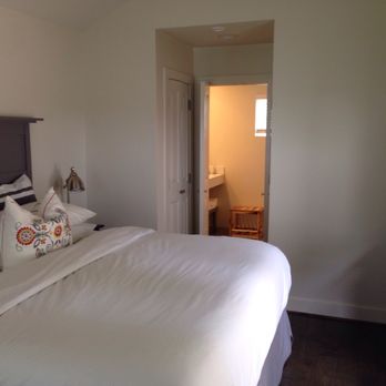 High Hill Farm - Resorts Near Me - Arp, Texas