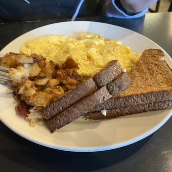 Your Mom's Place - 2 Eggs, Home Fries, Toast - American Near Me - Phoenixville, Pennsylvania