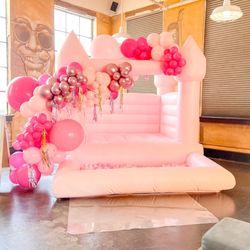 Jumping Tots DFW - Wonderland pink (10x10x8)
