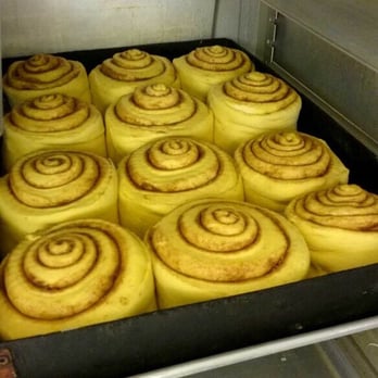 Bemus Point Inn - Famous Cinnamon Rolls - New American Near Me - Bemus Point, New York