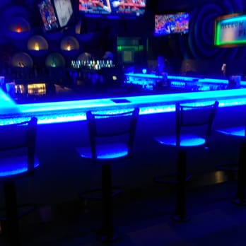 Mellow Mushroom - This is one, cool bar!  Great place to catch a game! - Pizza Near Me - Arlington, Texas