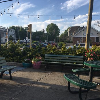 Ben & Jerry’s - Outside seating view - Ice Cream & Frozen Yogurt Near Me - Ridgewood, New Jersey