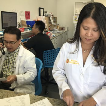 Maxine Pharmacy - Staff hard at work - Drugstores Near Me - Garden Grove, California