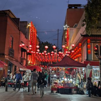 Barrio Chino - Local Flavor Near Me - México, D.F., DIF