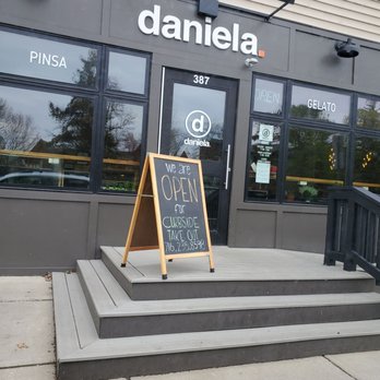 Daniela - Curbside pickup - Pizza Near Me - Buffalo, New York
