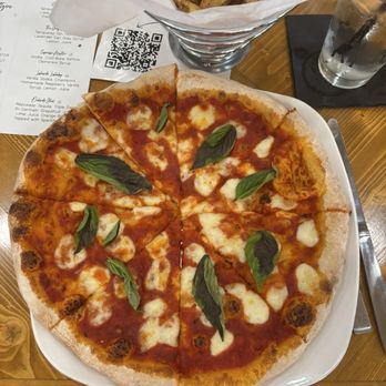 Waterside Social - Margherita pizza and Parmesan fries - Wine Bars Near Me - Lake Orion, Michigan Waterside Social - Margherita pizza and Parmesan fries - Wine Bars Near Me - Lake Orion, Michigan