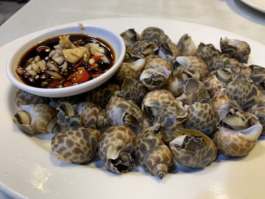Xiao Lin Seafood Restaurant by null