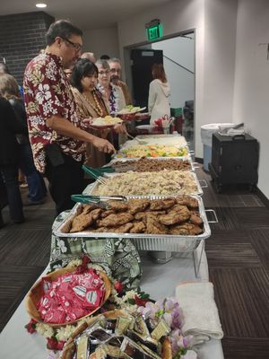 Da Kine's Hawaiian Catering by null