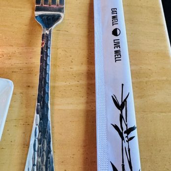 Sushi Sake Sunset - East meets West ready for whatever the plate brings. - Asian Fusion Near Me - Miami, Florida Sushi Sake Sunset - East meets West ready for whatever the plate brings. - Asian Fusion Near Me - Miami, Florida