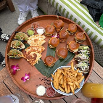 Palm Tree Beach Club - Platter of apps - Dance Clubs Near Me - Las Vegas, Nevada Palm Tree Beach Club - Platter of apps - Dance Clubs Near Me - Las Vegas, Nevada
