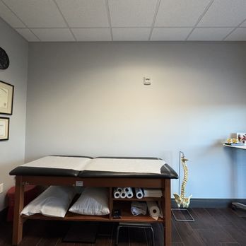 Dr. Edison Wong - Inside office - Rehabilitation Center Near Me - Orlando, Florida Dr. Edison Wong - Inside office - Rehabilitation Center Near Me - Orlando, Florida