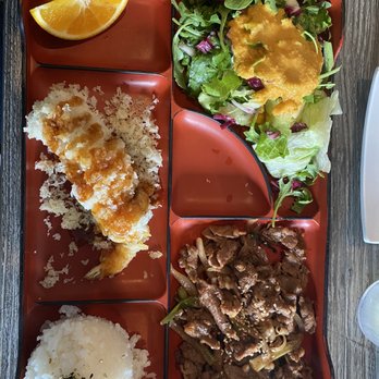 Niko Niko Sushi - Bentos: Beef Bulgogi, Crunch Roll (5 pcs) - Sushi Bars Near Me - Redlands, California Niko Niko Sushi - Bentos: Beef Bulgogi, Crunch Roll (5 pcs) - Sushi Bars Near Me - Redlands, California