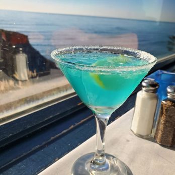 Moss Beach Distillery - Blue Lady & stunning view - Seafood Near Me - Moss Beach, California