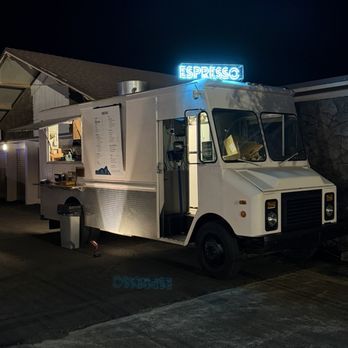 Diamond Head Drip - Night set up for events - Coffee & Tea Near Me - Honolulu, Hawaii