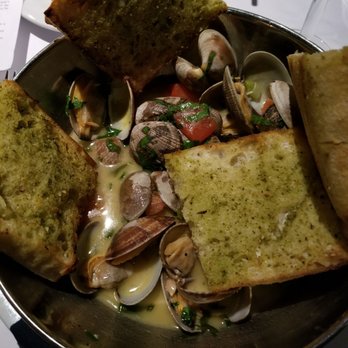 Moss Beach Distillery - Steamed clams - Seafood Near Me - Moss Beach, California Moss Beach Distillery - Steamed clams - Seafood Near Me - Moss Beach, California
