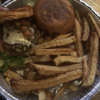Norwind's - Look at the size of these sliders! I definitely had to give one along with some fries to my daughter. - Bars Near Me - Brooklyn, New York