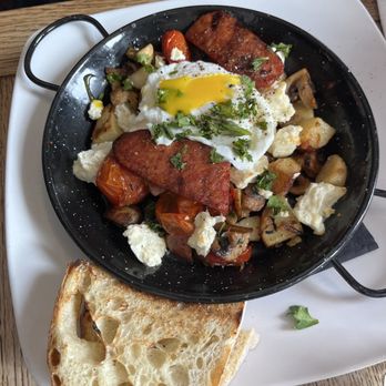 Au Coin - Brunch Special - Gastropubs Near Me - Mont-Tremblant, Quebec Au Coin - Brunch Special - Gastropubs Near Me - Mont-Tremblant, Quebec