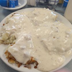 Rachael's - Full order of biscuits and potatoes with gravy