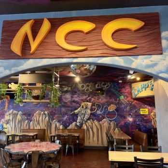 New China Cafe - Entrance to the secondary seating area - Chinese Near Me - Fresno, California New China Cafe - Entrance to the secondary seating area - Chinese Near Me - Fresno, California