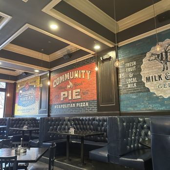 Community Pie - Downtown - Sitting area in back - Pizza Near Me - Chattanooga, Tennessee Community Pie - Downtown - Sitting area in back - Pizza Near Me - Chattanooga, Tennessee
